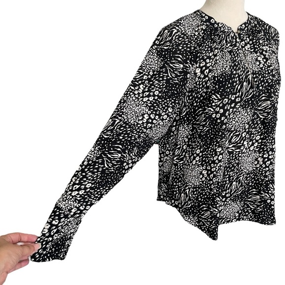 Joie Women Size L Top Floral Artsy Feminine Dark Romantic Flowy Airy Black White - Picture 5 of 8